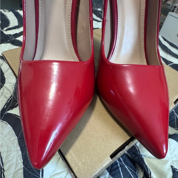 Steve Madden Bold Red Heels - Picture 2 of 10
